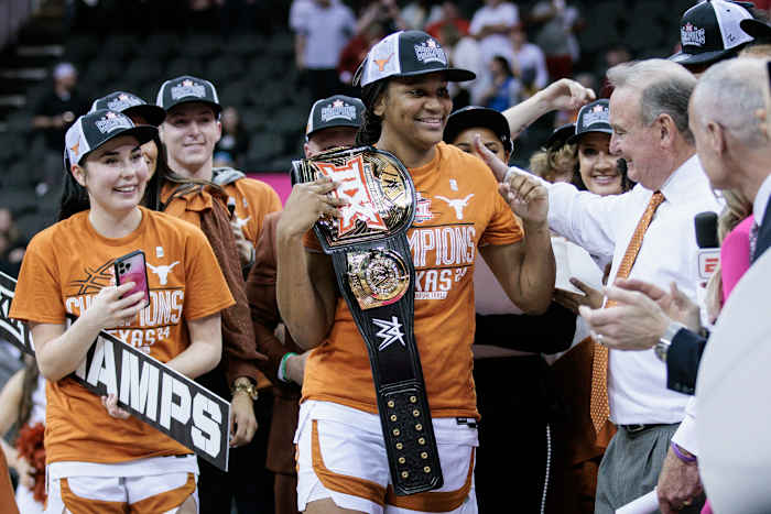 MADISON BOOKER WOMENS BASKETBALL 11